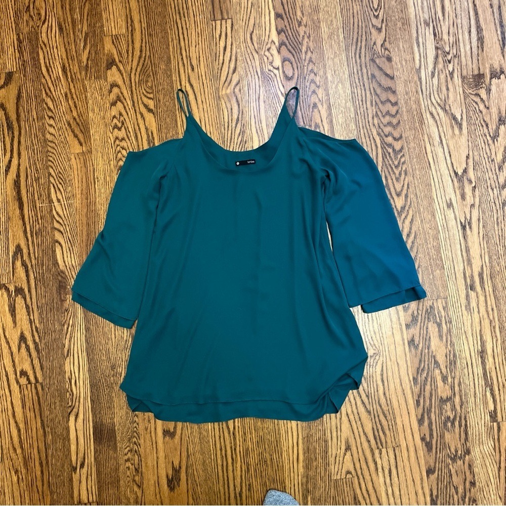 Revolve Krisa Cold Shoulder Mini Dress Green Medium Sexy Party Wedding Guest - Picture 8 of 8